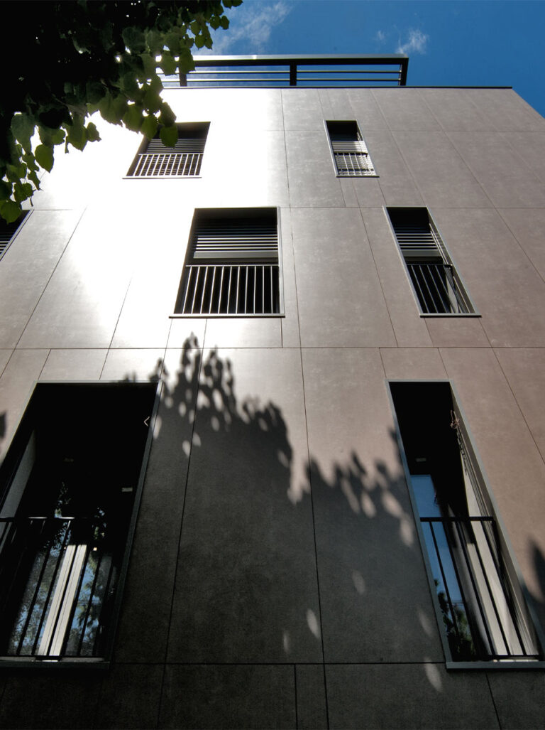 Pierwotne elementy łączą się, aby nadać przestrzeniom wyjątkowe wrażenia dotykowe