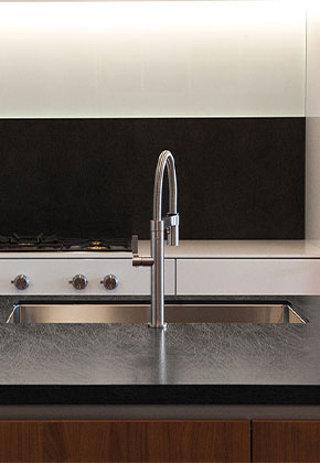 Linia, która oczarowuje oko i zaskakuje dotyk